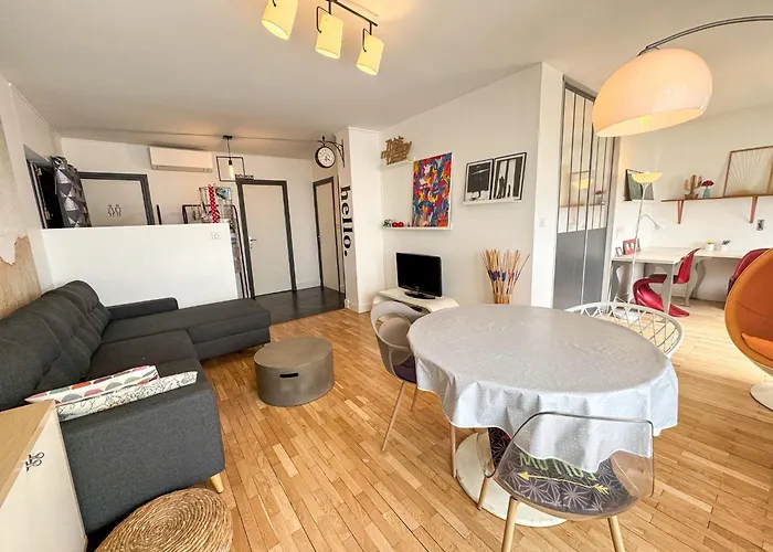 Le Couturier Parking&balcony Eurexpo *